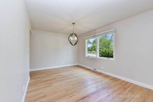 5S480 Campbell Drive, Naperville, IL 60563