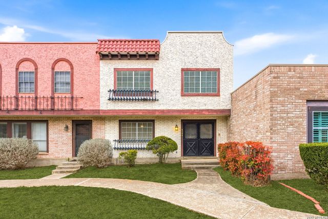 6746 Crown Ridge, San Antonio, TX 78239