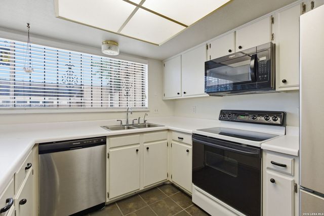 6746 Crown Ridge, San Antonio, TX 78239