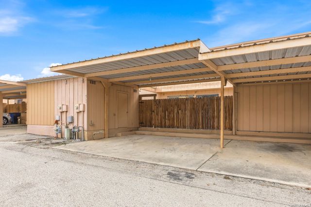 6746 Crown Ridge, San Antonio, TX 78239