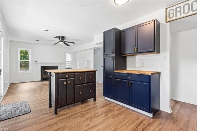 101 Warehouse CRSE, Yorktown, VA 23692