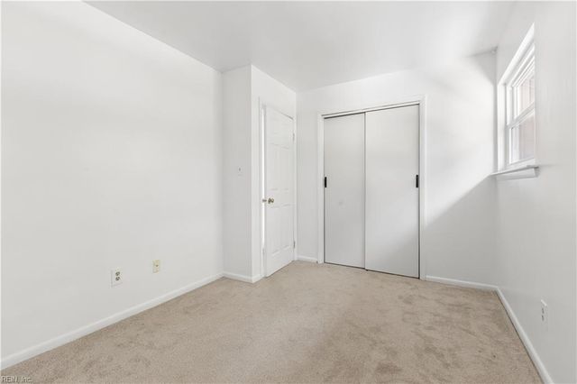 101 Warehouse CRSE, Yorktown, VA 23692
