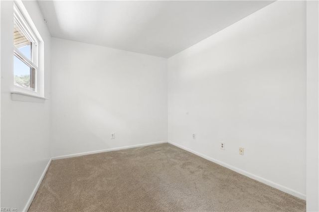 101 Warehouse CRSE, Yorktown, VA 23692
