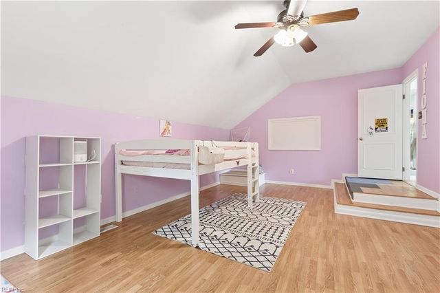 101 Warehouse CRSE, Yorktown, VA 23692