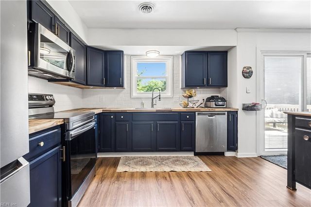 101 Warehouse CRSE, Yorktown, VA 23692