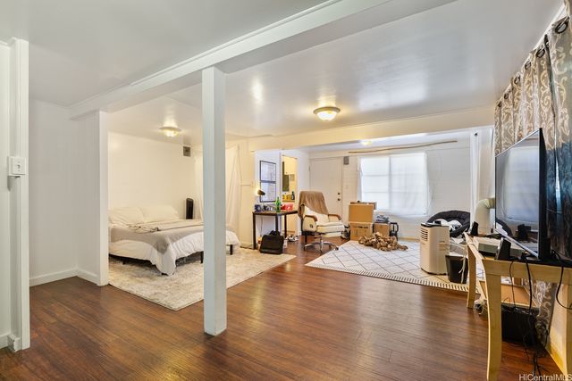 1924 S Beretania Street, Honolulu, HI 96826