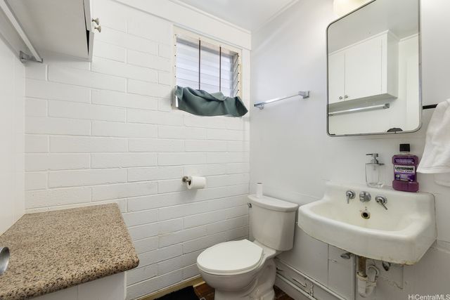 1924 S Beretania Street, Honolulu, HI 96826