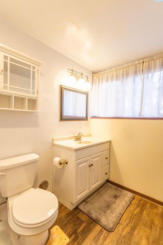 1055 Duncan Lane, Pullman, WA 99163