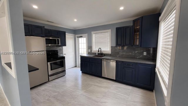 1310 W 24th St, Riviera Beach, FL 33404