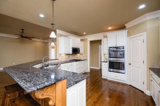 12 Woodfern Drive, Little Rock, AR 72211