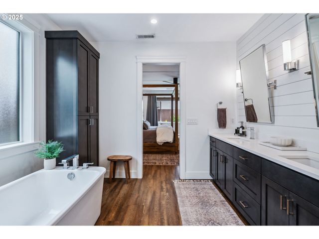 12703 Ne 58TH Ave, Vancouver, WA 98686