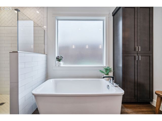 12703 Ne 58TH Ave, Vancouver, WA 98686