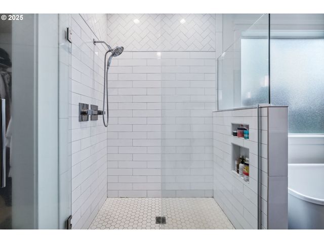 12703 Ne 58TH Ave, Vancouver, WA 98686