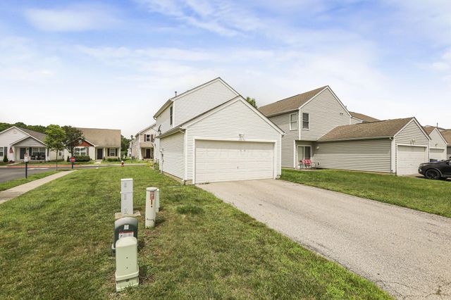 634 Gleaming Drive, 180, Galloway, OH 43119