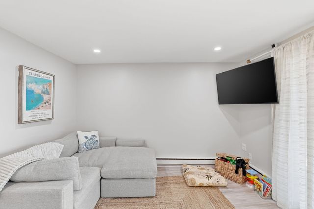 112 Old Wharf Road APT C2, Dennis Port, MA 02639