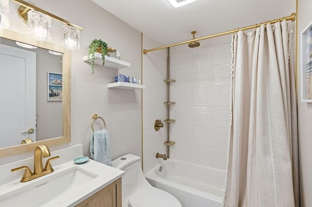112 Old Wharf Road APT C2, Dennis Port, MA 02639