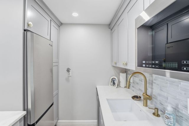 112 Old Wharf Road APT C2, Dennis Port, MA 02639