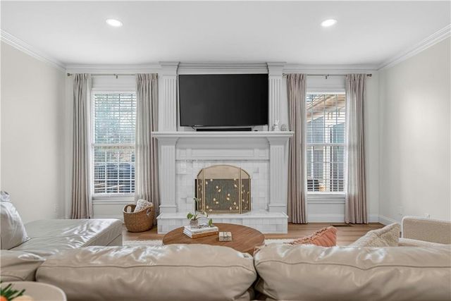 9911 W 124th Terrace, Overland Park, KS 66213