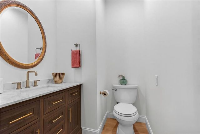 9911 W 124th Terrace, Overland Park, KS 66213