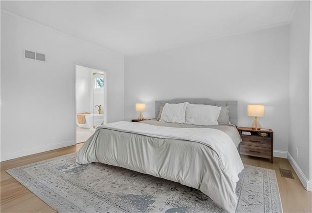 9911 W 124th Terrace, Overland Park, KS 66213