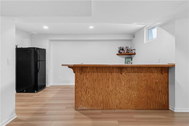 9911 W 124th Terrace, Overland Park, KS 66213