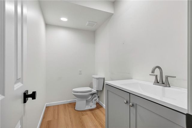 9911 W 124th Terrace, Overland Park, KS 66213