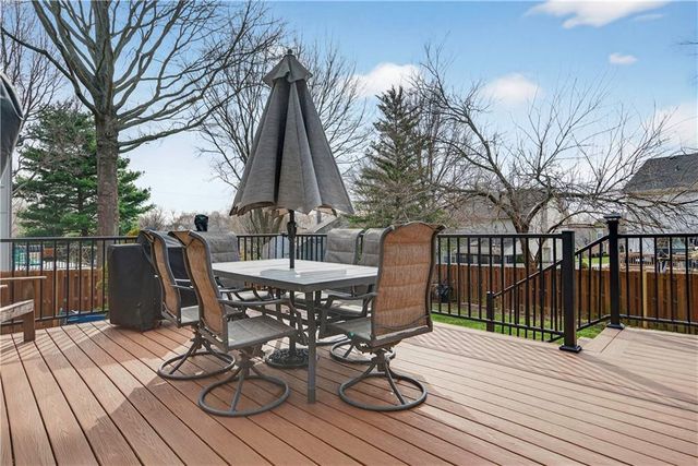 9911 W 124th Terrace, Overland Park, KS 66213