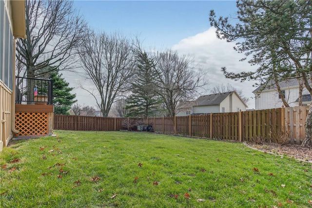 9911 W 124th Terrace, Overland Park, KS 66213