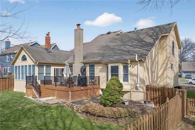 9911 W 124th Terrace, Overland Park, KS 66213