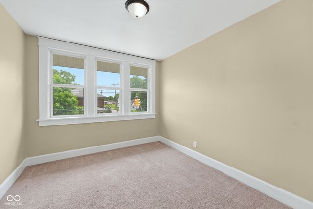 2221 Central Avenue, Anderson, IN 46016