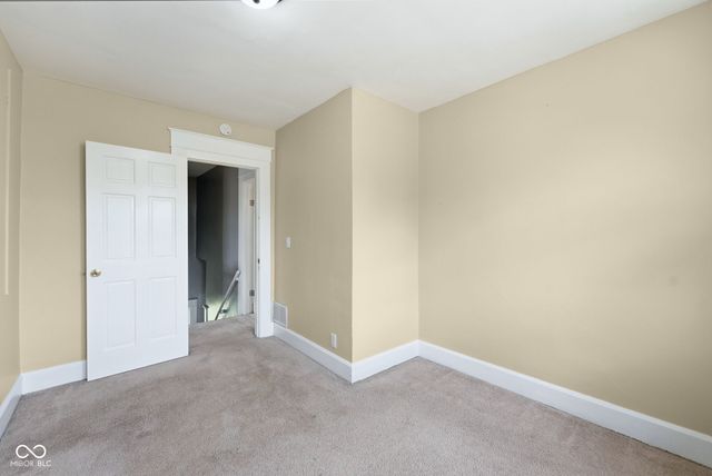 2221 Central Avenue, Anderson, IN 46016