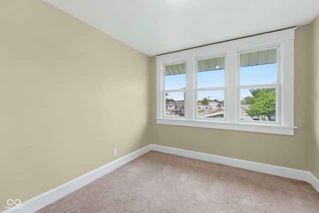 2221 Central Avenue, Anderson, IN 46016