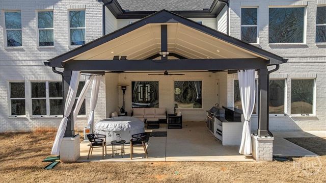 1017 Fleeman Road, Hoschton, GA 30548