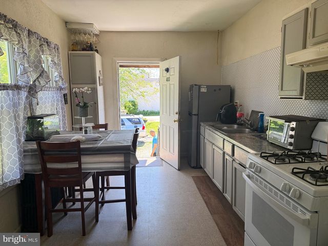 401 W PARK AVE, Vineland, NJ 08360