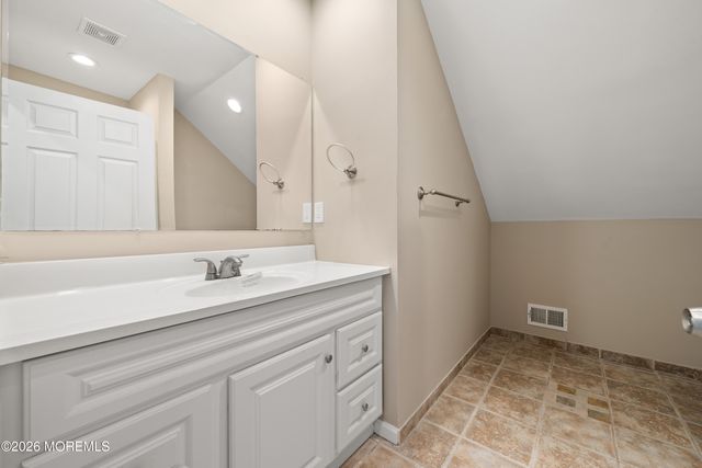 7 Lake Avenue, Island Heights, NJ 08732