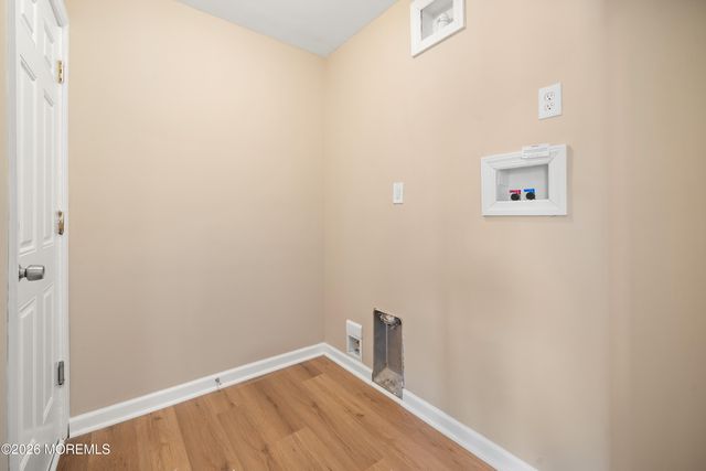 7 Lake Avenue, Island Heights, NJ 08732