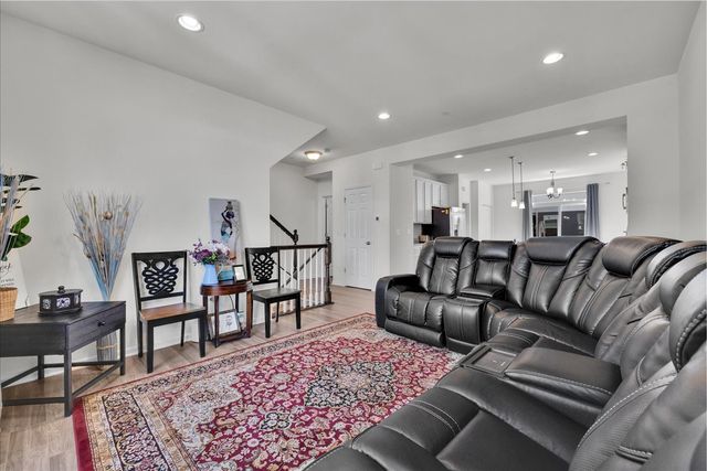 3s547 Everton Drive, Warrenville, IL 60555