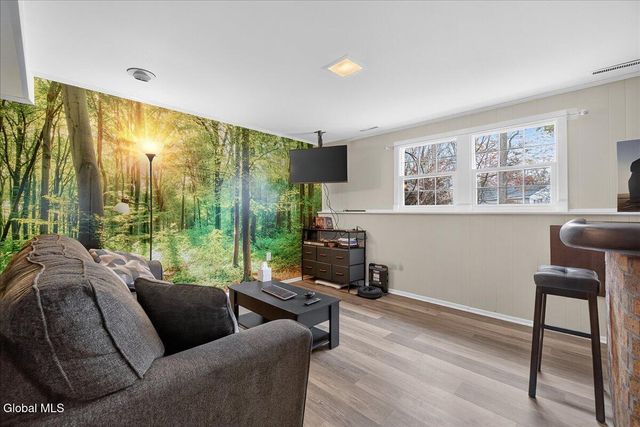 27 Habel Lane, Glenville, NY 12302