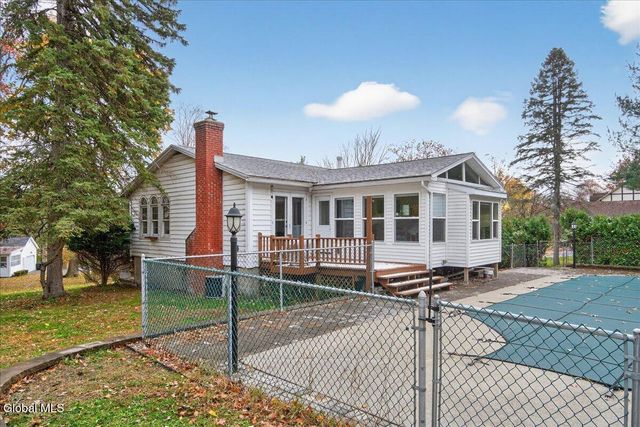 27 Habel Lane, Glenville, NY 12302