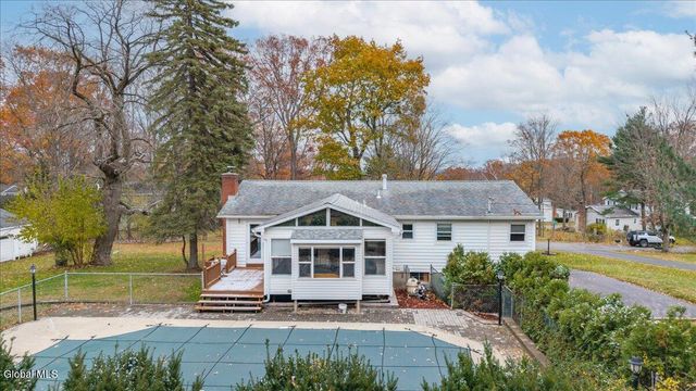 27 Habel Lane, Glenville, NY 12302