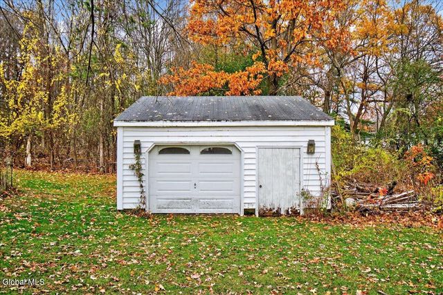 27 Habel Lane, Glenville, NY 12302