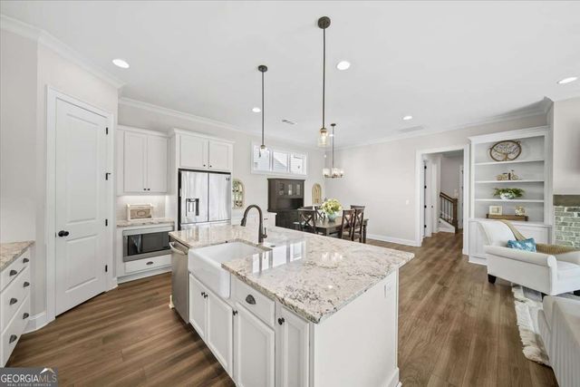 302 MCDANIEL Place, Canton, GA 30115