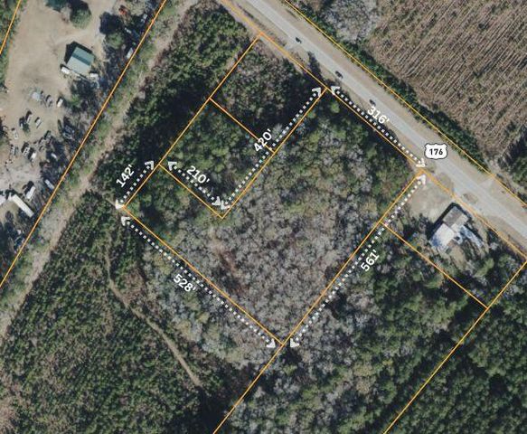 123 State Road, Summerville, SC 29486
