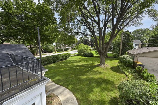 2576 Pasadena BOULEVARD, Wauwatosa, WI 53226