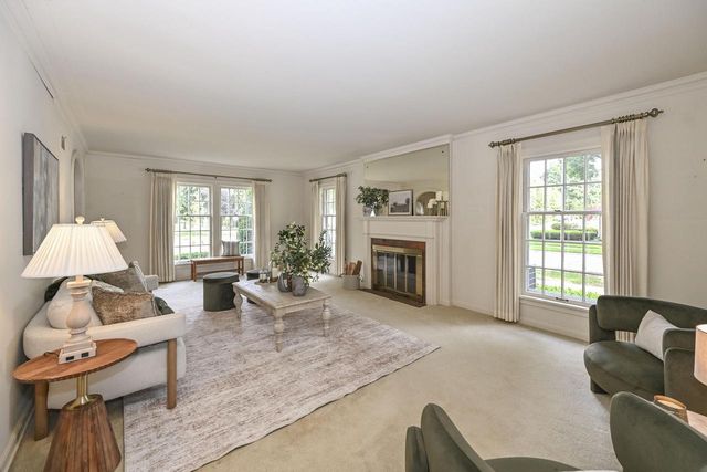 2576 Pasadena BOULEVARD, Wauwatosa, WI 53226