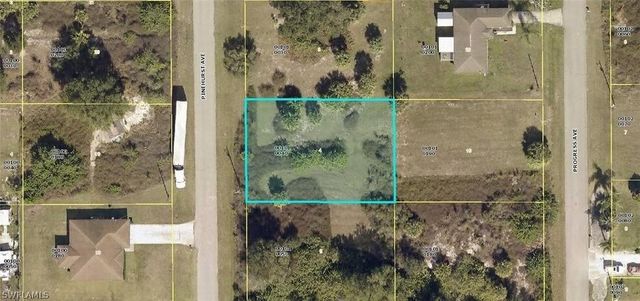 421 Pinehurst Avenue, Lehigh Acres, FL 33974