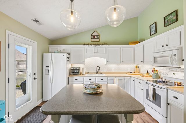 1010 Gallium Drive, Cicero, IN 46034