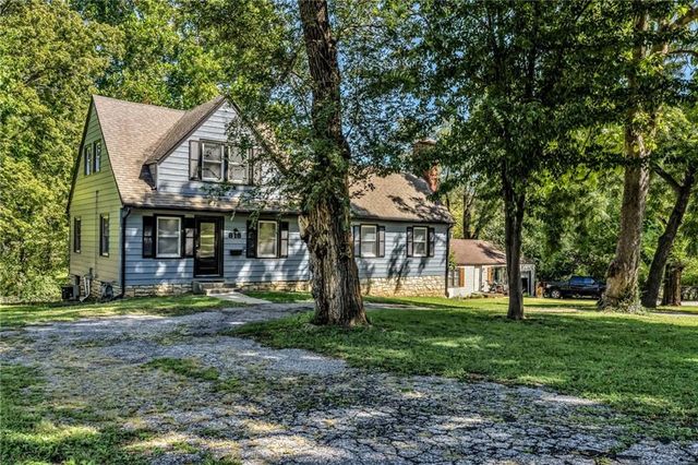 818 W 30 Street, Independence, MO 64055