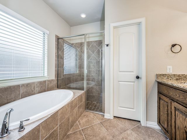 232 Windmill Drive, Justin, TX 76247