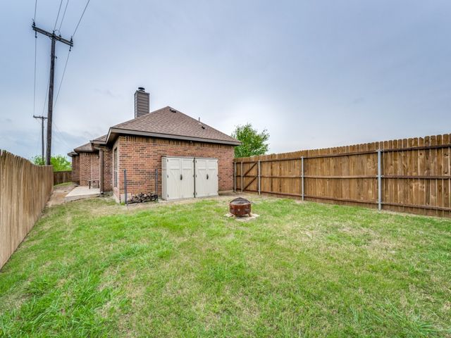 232 Windmill Drive, Justin, TX 76247